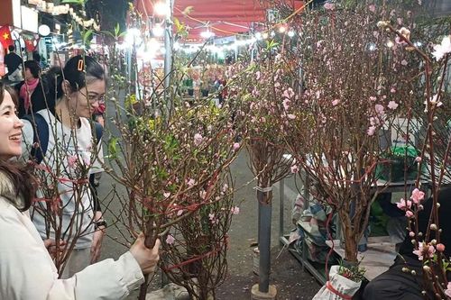 Phiên chợ đặc biệt một năm chỉ họp 1 lần của Hà Nội