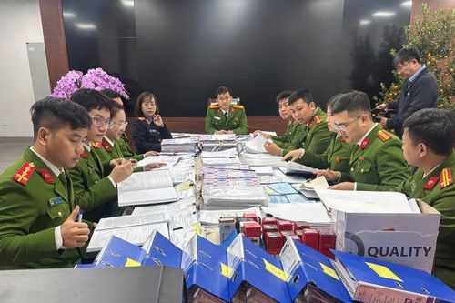 Thủ đoạn chiếm đoạt 318 tỷ đồng của hàng loạt 'Giám đốc bình phong'