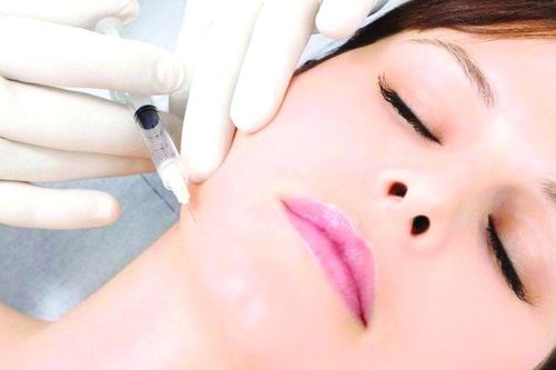 Tiêm botox mức độ an toàn và cảnh báo biến chứng