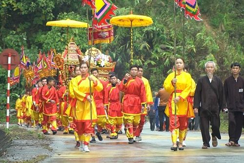 Lễ hội Đền thờ vua Lê Thái Tổ diễn ra từ ngày 27.2 đến 1.3