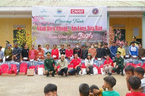 Ấm tình quân dân nơi biên giới Quảng Trị