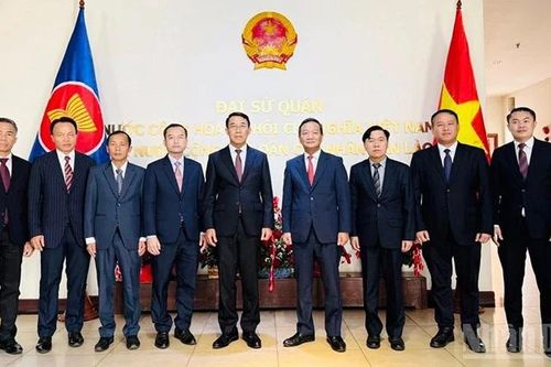 Các ban, bộ, ngành, địa phương của Lào chúc Tết cổ truyền và 96 năm Ngày thành lập Đảng Cộng sản Việt Nam