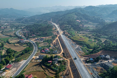 Khai thác tạm thời một phần cao tốc Hữu Nghị - Chi Lăng trong dịp Tết