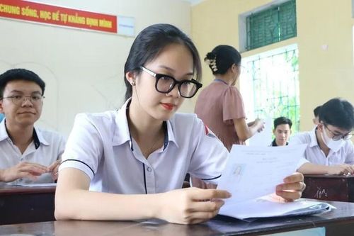Đề thi minh họa, cần không?