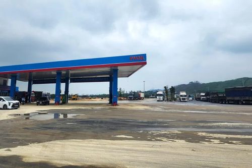 Đường về miền Trung đón tết đã gần hơn