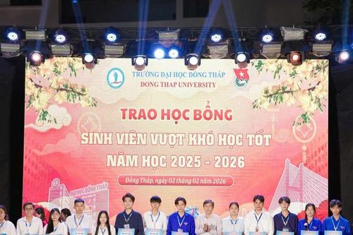 Hơn 1 tỷ đồng chăm lo Tết cho sinh viên Trường ĐH Đồng Tháp