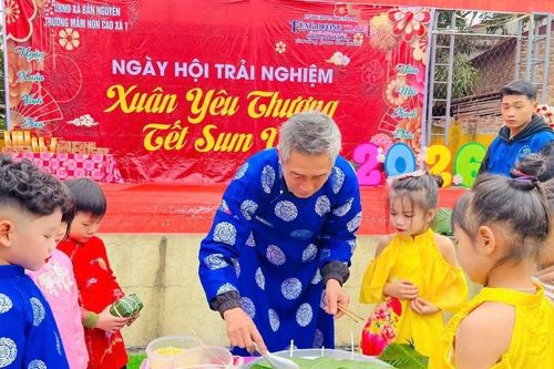 Trải nghiệm 'Ngày Tết quê em' bài học kỹ năng sống sinh động cho HS ở Phú Thọ