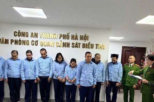 Khởi tố nhóm người lừa đảo chiếm đoạt hơn 318 tỷ đồng của ngân hàng