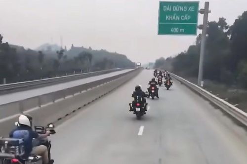 Xử phạt 11 người nước ngoài đi mô tô phân khối lớn vào cao tốc Tuyên Quang – Phú Thọ