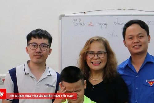 Trao tặng hơn 70 phần quà cho trẻ em khuyết tật, tự kỷ
