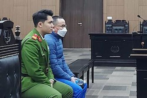 Hàng trăm nhà đầu tư sập bẫy lừa đảo từ chiêu 'thưởng vàng' của Tổng giám đốc