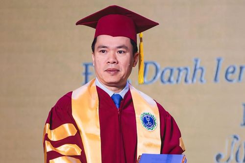 Giáo sư Đỗ Văn Đại được tặng Huân chương Hiệp sĩ của Pháp