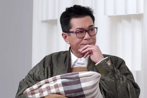 Diễn viên Cổ Thiên Lạc suy giảm trí nhớ, tiết lộ chuyện bị xe tải tông