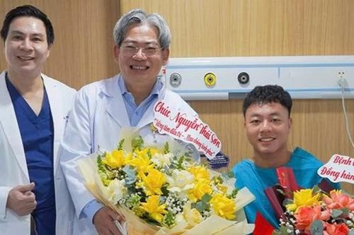 Nguyễn Thái Sơn phẫu thuật thành công chấn thương dây chằng và sụn chêm