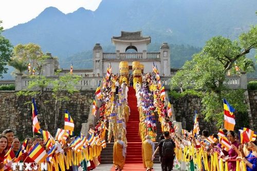 Tổ chức Lễ hội Xuân Yên Tử quy mô lớn sau khi di sản được UNESCO ghi danh