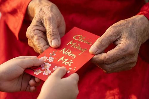 'Đi Tết' bao nhiêu cho vừa?