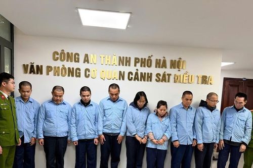 Một ngân hàng sập 'ma trận' bị lừa 318 tỷ đồng