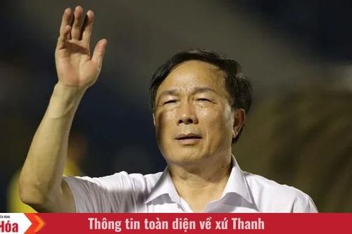 'Bầu' Đệ tặng 300 triệu đồng động viên CLB Thanh Hóa
