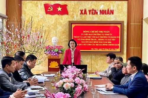 Phó Chủ tịch Thường trực Ủy ban MTTQ tỉnh kiểm tra tình hình sản xuất và đời sống Nhân dân tại một số địa phương