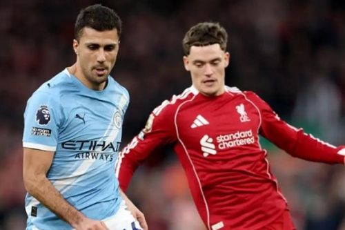 Rodri rực sáng tại Anfield: Hình bóng Quả bóng vàng trở lại giữa tâm bão vùng Merseyside