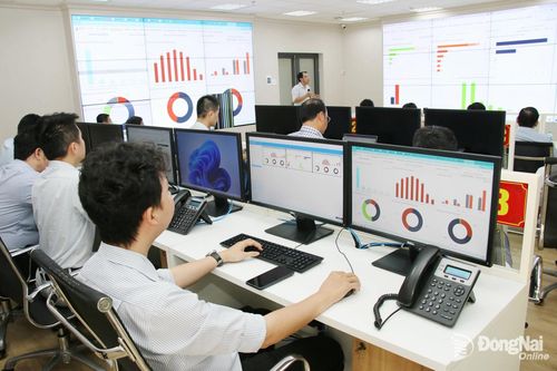 Triển khai dịch chuyển, tích hợp hệ thống công nghệ thông tin lên Trung tâm Dữ liệu quốc gia