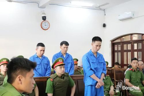 Tử hình bị cáo dùng súng sát hại 3 người tại xã Đak Nhau
