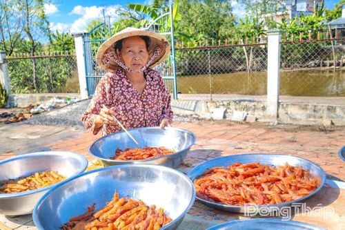 Thơm ngon bánh, mứt ngày tết