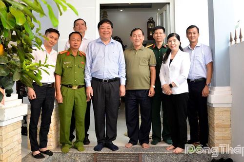 Đồng chí Phạm Thành Ngại thăm, chúc tết nguyên lãnh đạo tỉnh