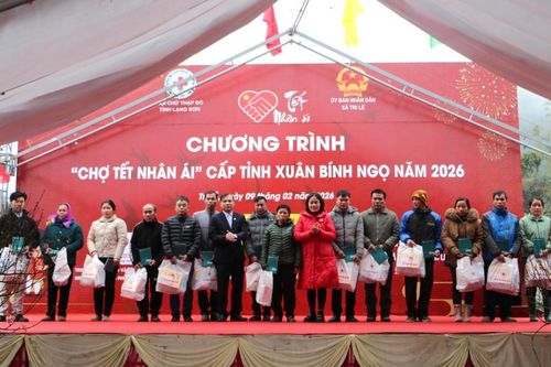 Nhiều hoạt động ý nghĩa tại 'Chợ Tết Nhân ái' trên địa bàn xã Tri Lễ