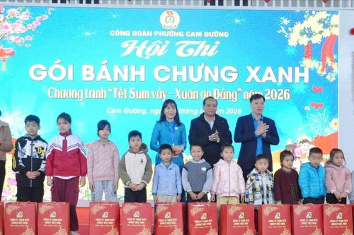 Tết sẻ chia - Xuân ấm áp cho đoàn viên, người lao động Lào Cai