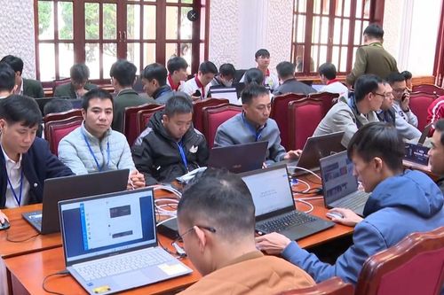 Lâm Đồng đấu tranh, đẩy lùi tội phạm trên không gian mạng dịp Tết
