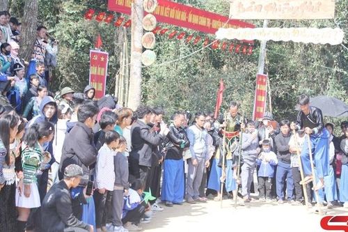 Đưa lễ hội truyền thống thành sản phẩm du lịch đặc sắc