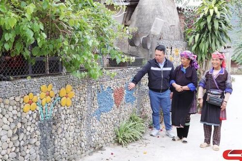 Về miền cổ tích Ngọc Chiến