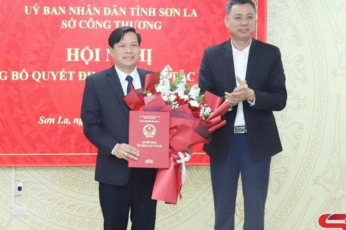 Công bố quyết định của Chủ tịch UBND tỉnh về công tác cán bộ tại Sở Công Thương
