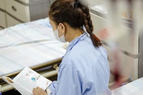 Ngóng chờ những giọt hồng ngày cận Tết
