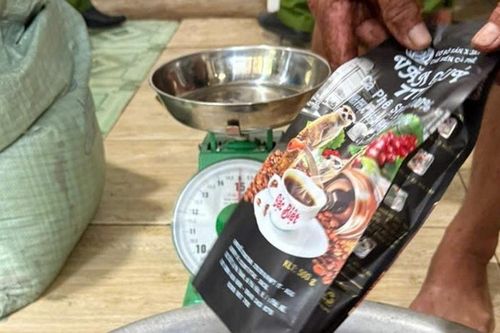 Công an An Giang triệt xóa đường dây sản xuất, buôn bán cà phê bột giả