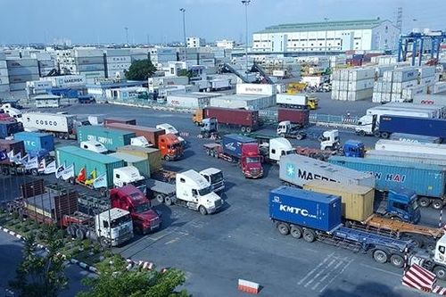 Tổ chức lại giờ xe ra, vào Cảng Cát Lái một cách hợp lý