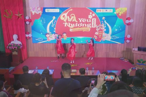 Tết sớm cho bệnh nhi