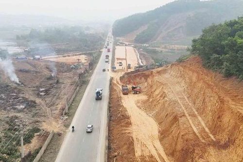 Hà Nội gấp rút GPMB đường rộng 120 mét