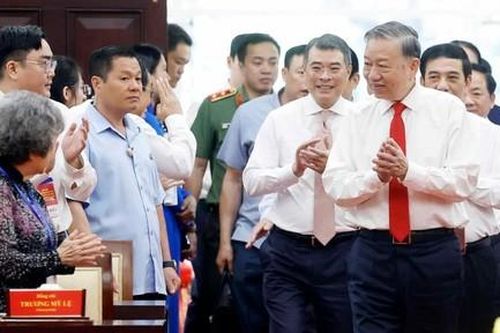 Tổng Bí thư Tô Lâm thăm, chúc Tết Đảng bộ, chính quyền và nhân dân TPHCM
