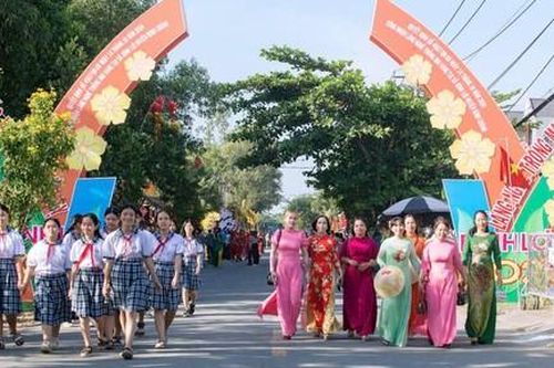 Làng mai vàng Bình Lợi - vùng đất phèn nở hoa