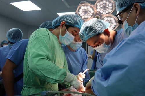 Biến chứng hy hữu sau mổ ruột thừa khiến bệnh nhi suy thận cấp