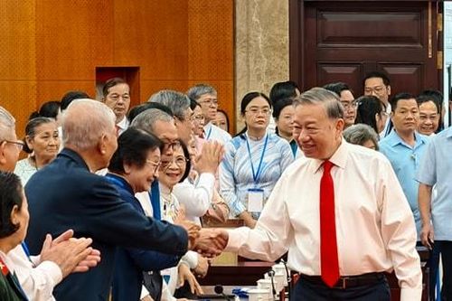 Tổng Bí thư Tô Lâm thăm, chúc Tết Đảng bộ, chính quyền và nhân dân TP Hồ Chí Minh