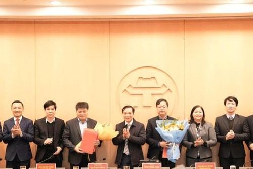 Đảng ủy UBND TP Hà Nội chuyển giao 2 tổ chức Đảng về Đảng bộ tỉnh Phú Thọ, Bắc Ninh