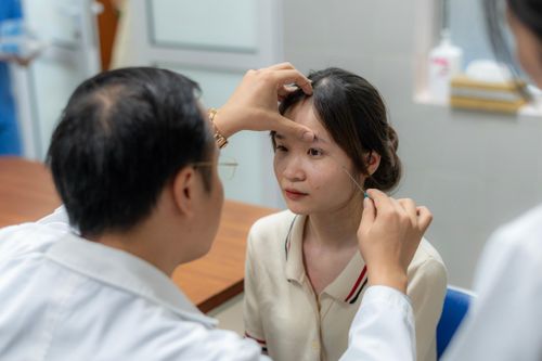 Chuyện lạ ở phòng thẩm mỹ: Bác sĩ cố từ chối, khách quyết vung tiền