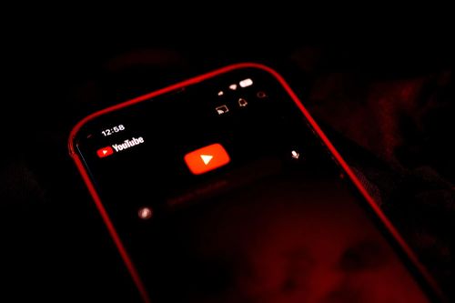 YouTube lại tìm cách 'hút tiền' của người dùng