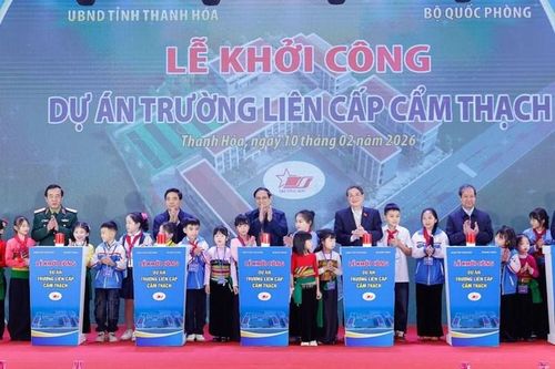 Thủ tướng: Không để ai không có Tết