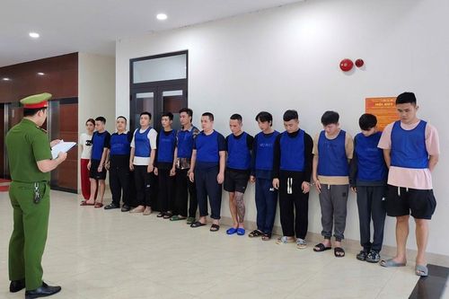Triệt phá đường dây lừa đảo mạo danh ngân hàng xuyên quốc gia, chiếm đoạt khoảng 100 tỉ đồng