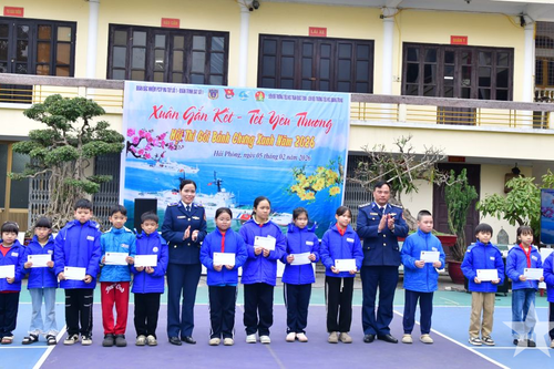 Xuân về trên thành phố cảng Hải Phòng