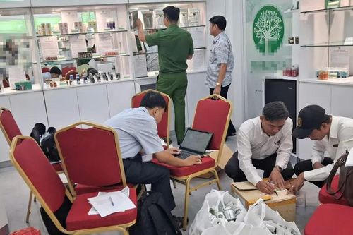 Phú Quốc: Phát hiện cơ sở kinh doanh hàng lậu hơn 5,5 tỷ đồng